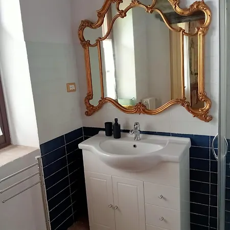 Oda ve Kahvaltı Chiaromonte Vesime